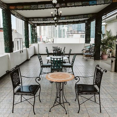 San Agustin Residences Макати Экстерьер фото