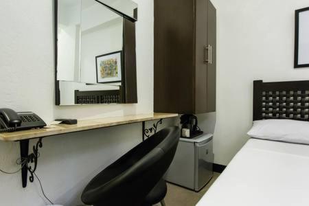 San Agustin Residences Макати Экстерьер фото